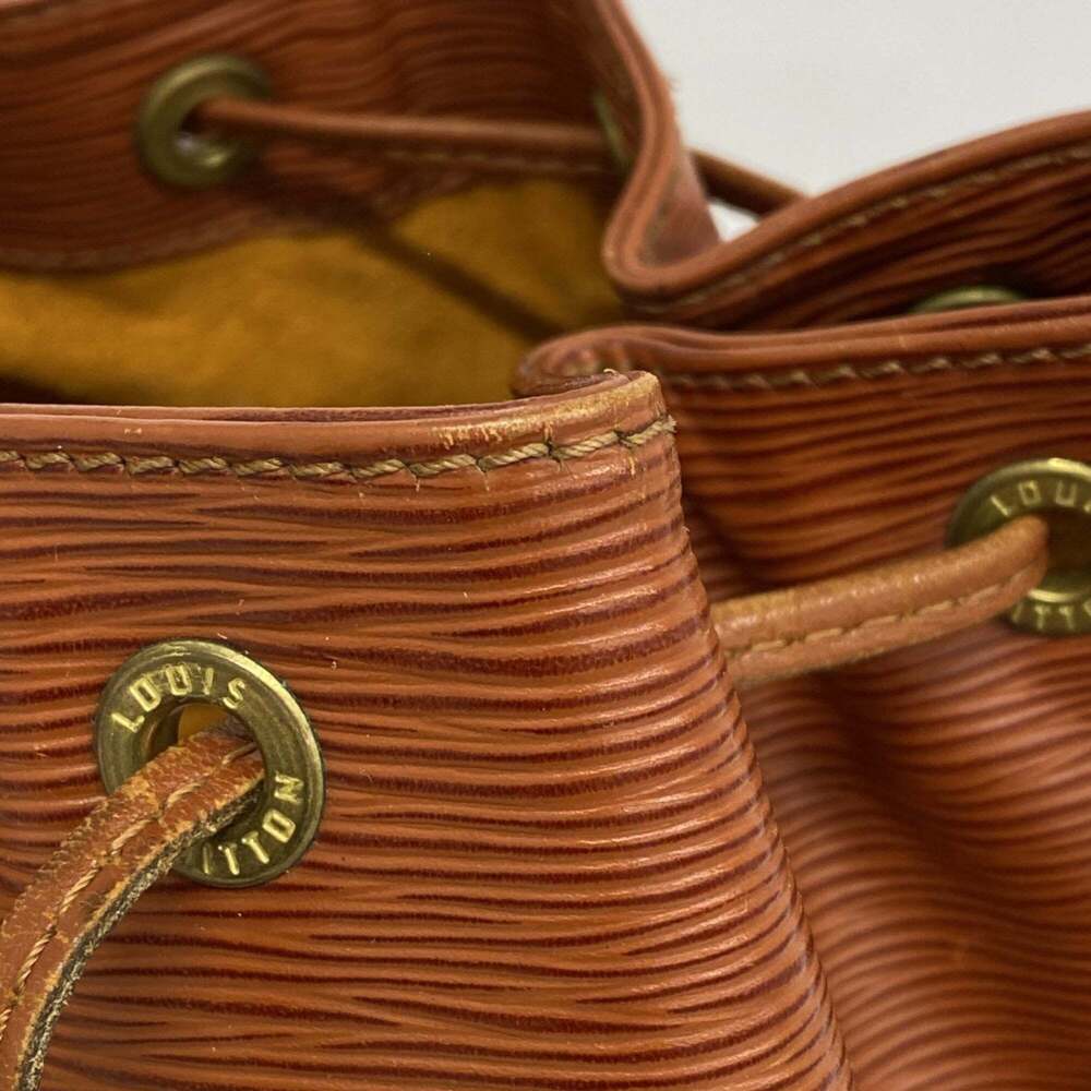 LOUIS VUITTON Brown Noe Shoulder Bag - Picture 8 of 16